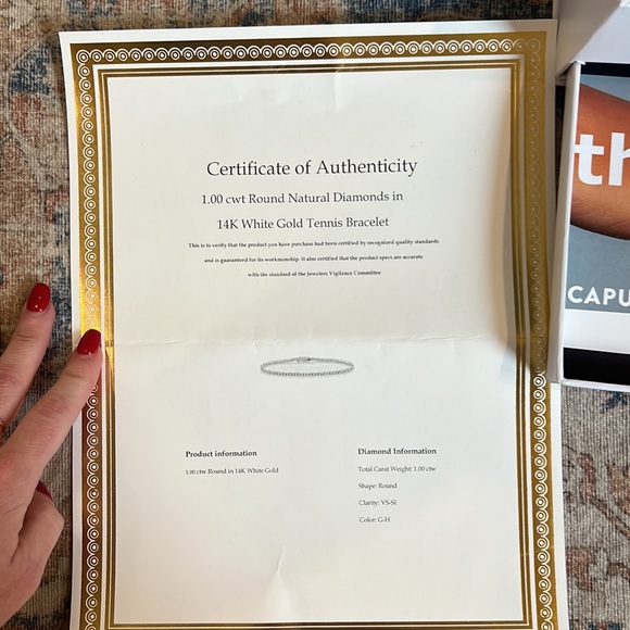 1.00 ctw Diamond tennis bracelet 5.5 length - Picture 2 of 5